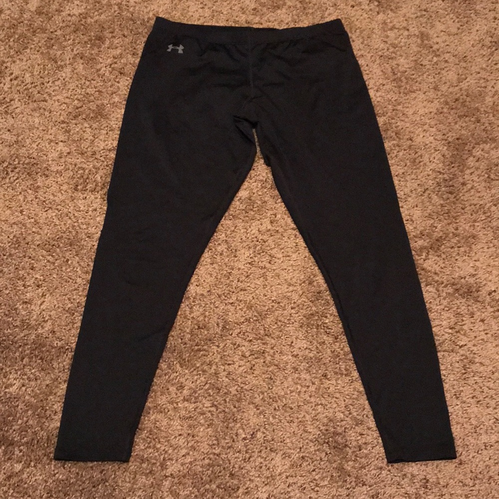 Black Under Armour leggings size M- cold gear